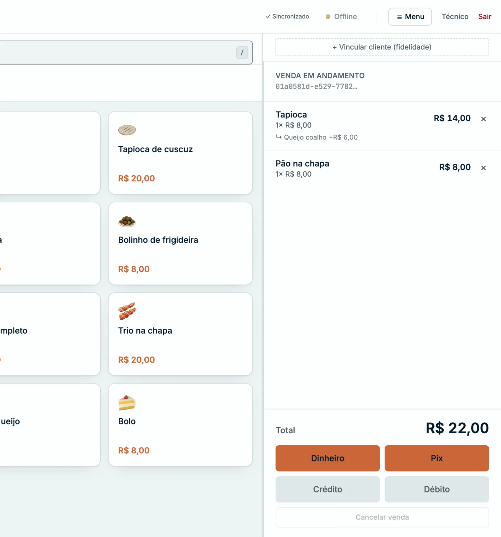 Mesma tela de venda com o indicador Offline no topo, o carrinho preservado com dois itens e o total de R$ 22,00; os botões de crédito e débito aparecem desabilitados, enquanto dinheiro e Pix seguem ativos.